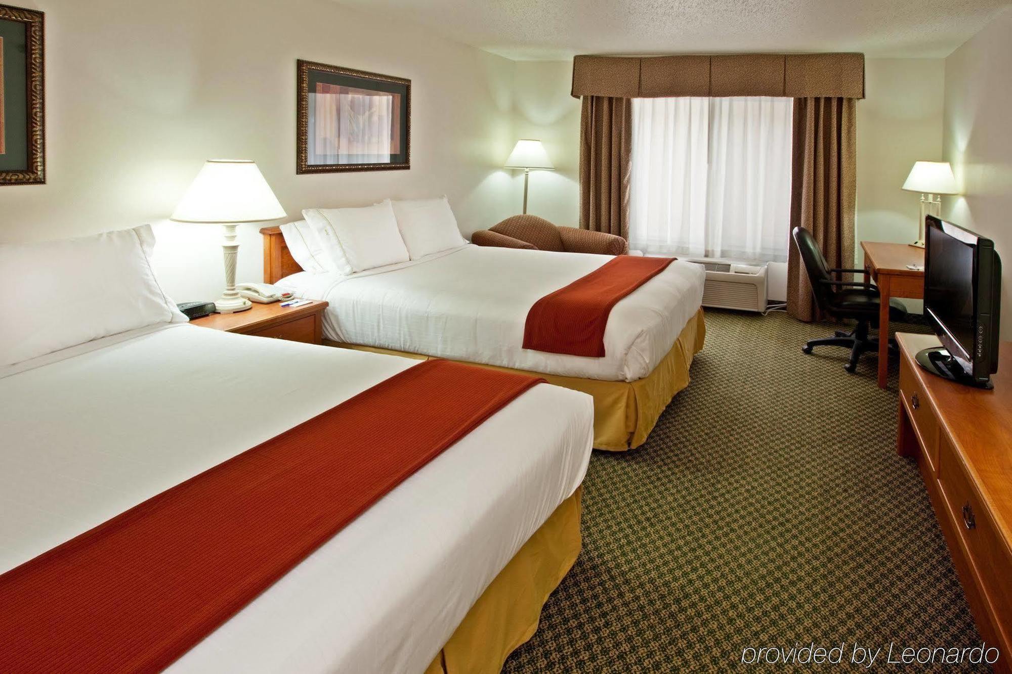 Holiday Inn Express & Suites Logan, An Ihg Hotel Quarto foto